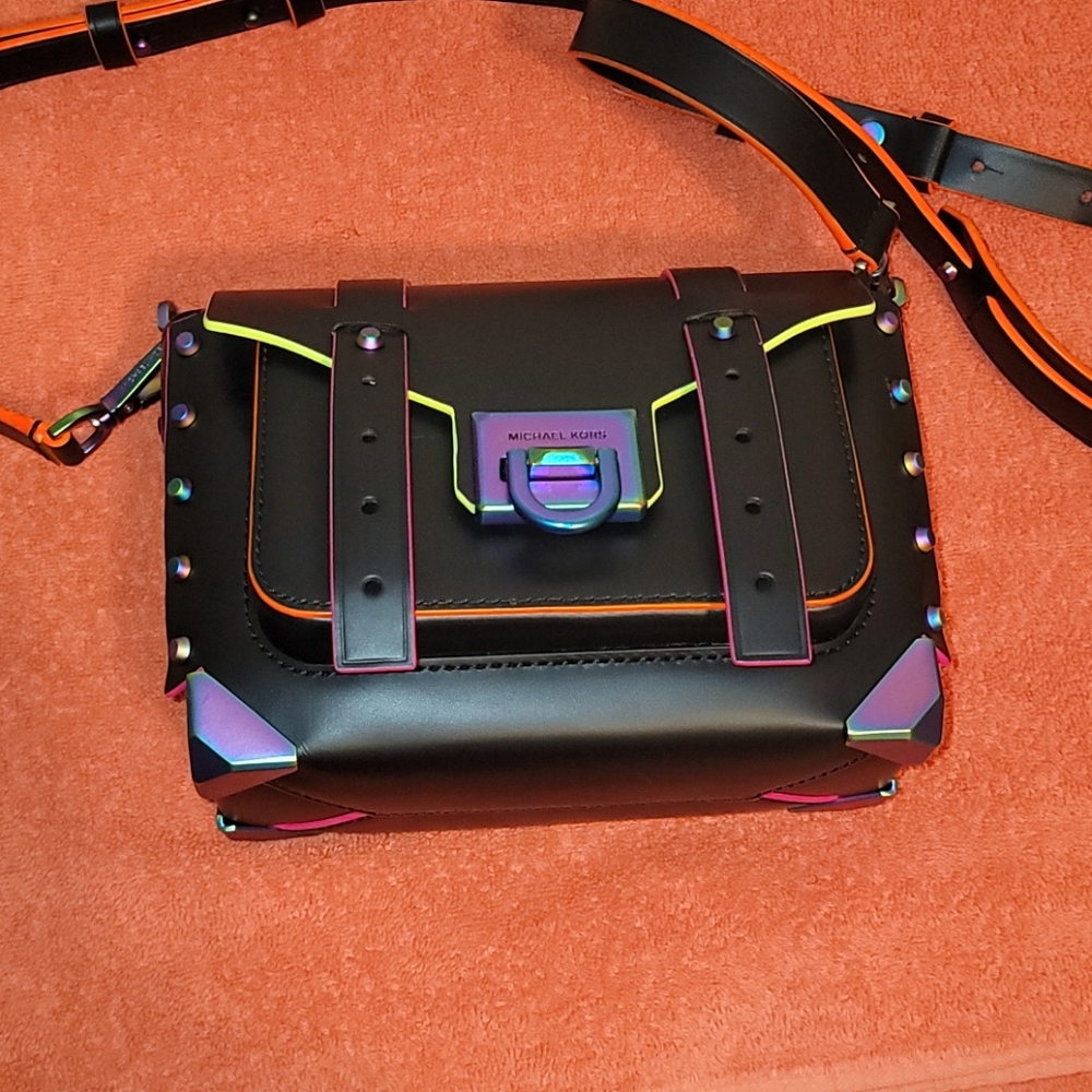 Michael Kors Manhattan Bag